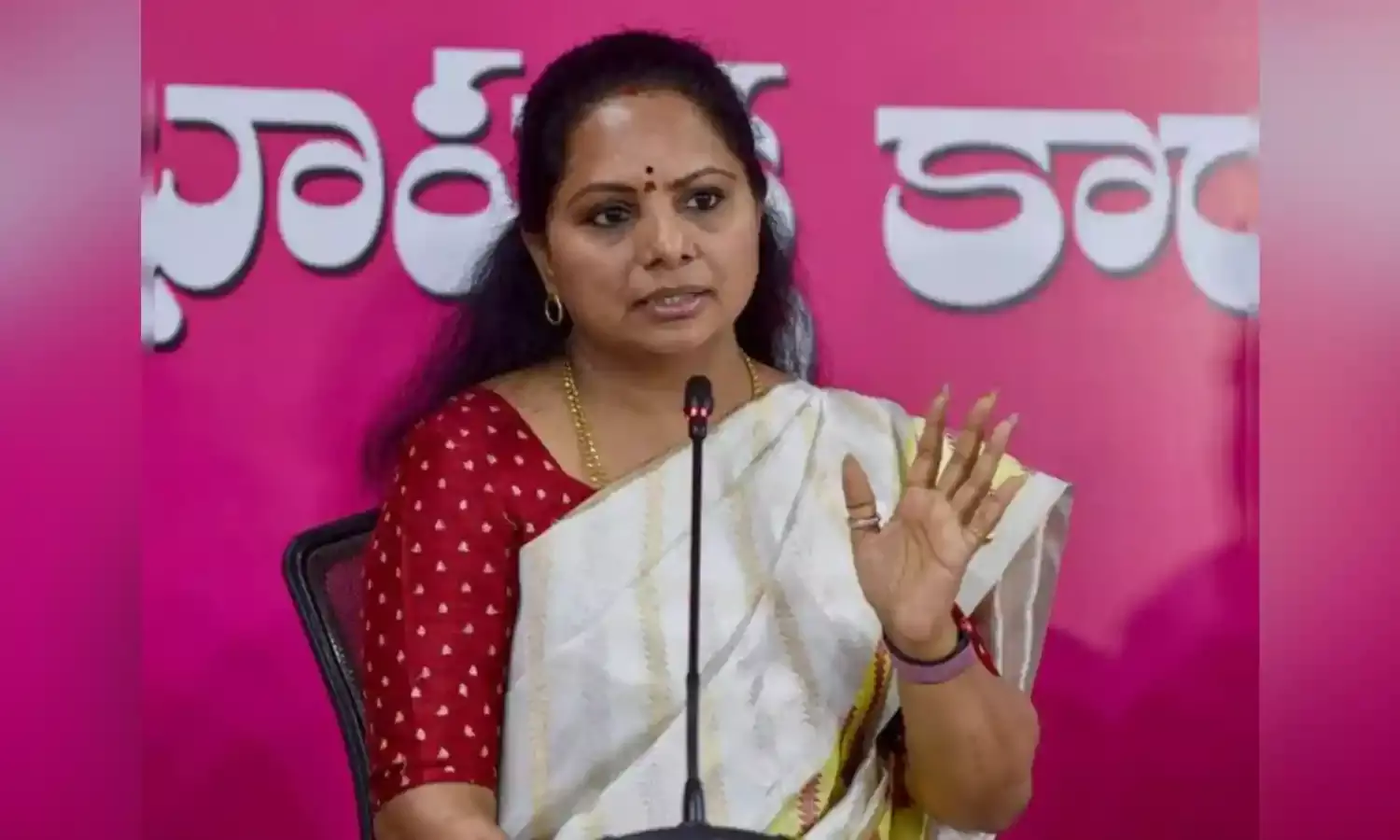 ED summons Kavitha once again after Magunta, Son and Sarath Chandra Reddy turned approvers