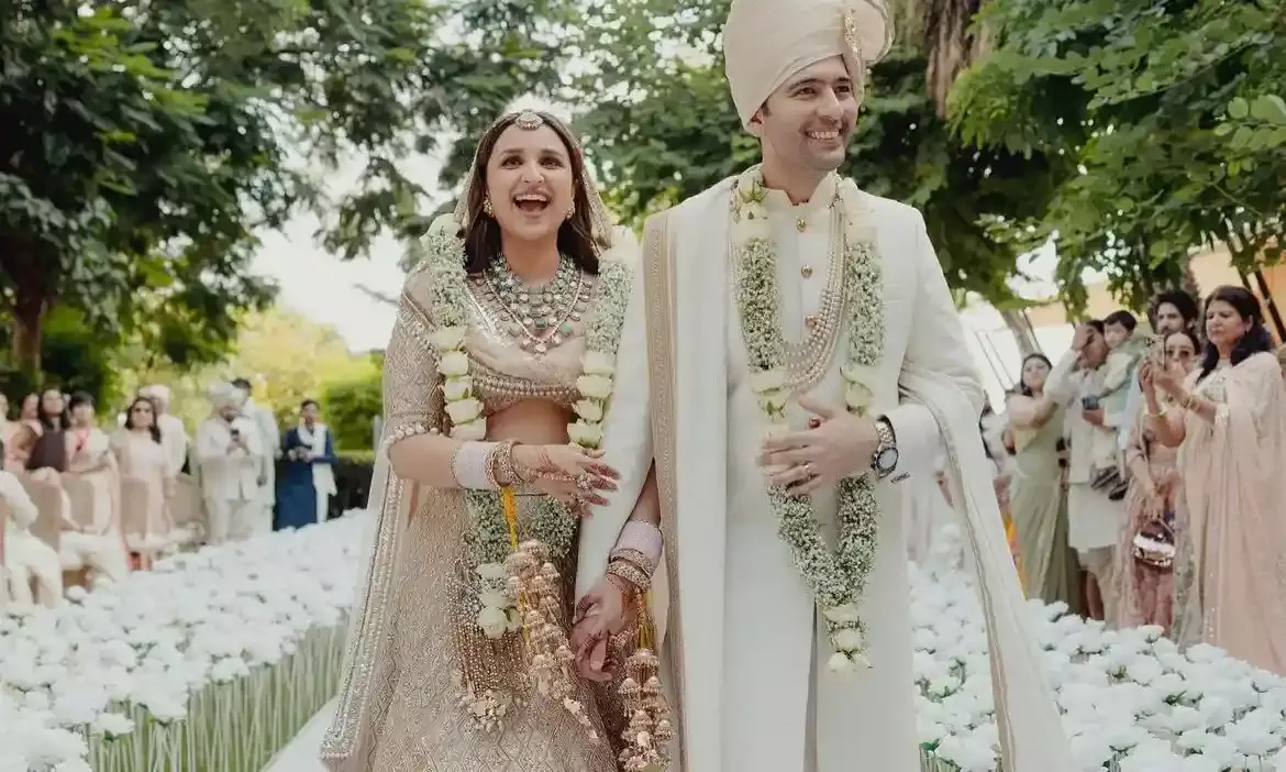 Dreamy photos of Parineeti Chopra and Raghav Chadha wedding setting couple goals
