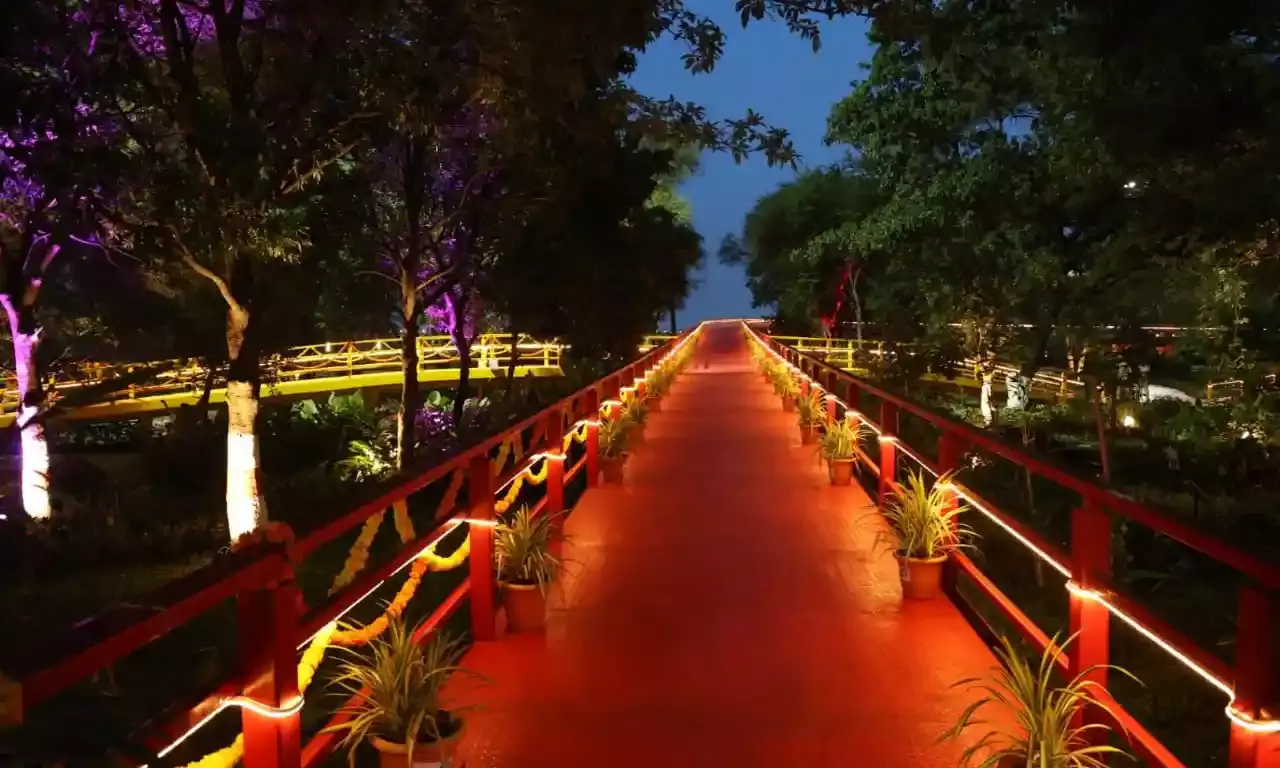 Lake Front Park at Jalavihar opens on October 1; offers green space for walkers, gatherings