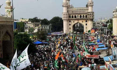 HC orders cops to give permission for Milad-un-Nabi procession on October 1