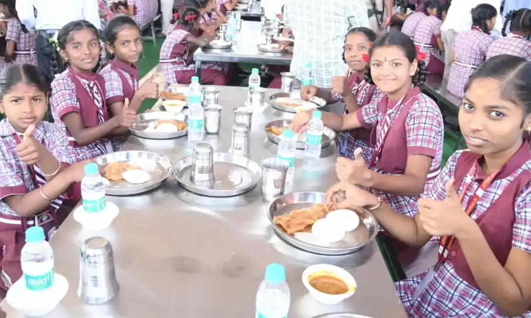 Telangana launches `Chief Ministers Breakfast Scheme’; 23L govt school students to be fed