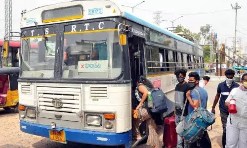 TSRTC to deploy 5,265 special buses for Bathukamma and Dasara