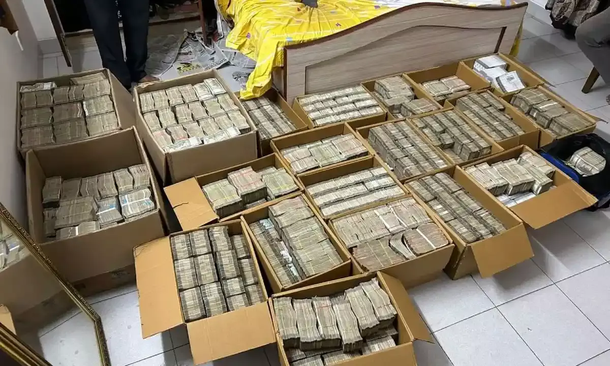 Rs 42 Cr seized by IT in Bengaluru; KTR, Harish Rao call it election funding by Congress to Telangana