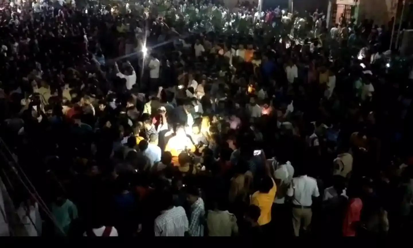 Massive protest rocks Chikkadpally as 23YO dies by suicide