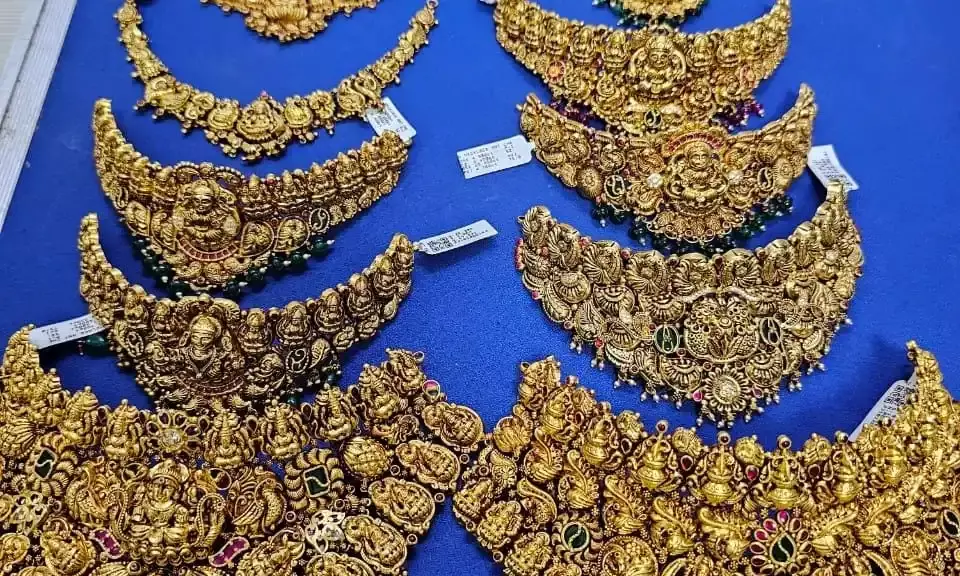 Miyapur cops seize 25 kg gold, 15 kg silver worth Rs 15 crore in election code vehicle inspections