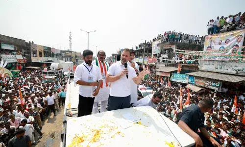 Rahul: Telangana needs caste census for X-ray of population; KCRās rule creates anarchy