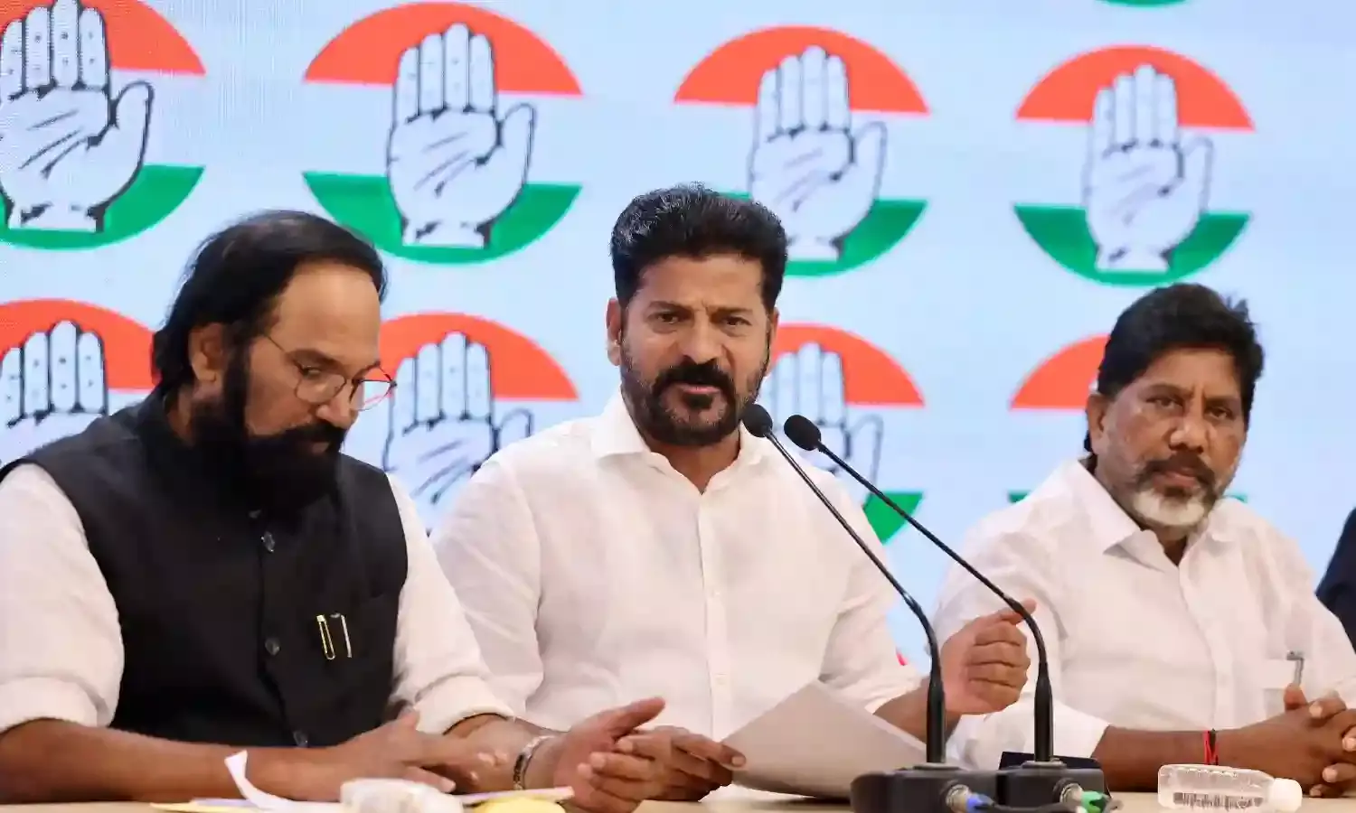 Congress lists Telangana bureaucrats aiding BRS govt, calls ECI to halt cash schemes amid polls