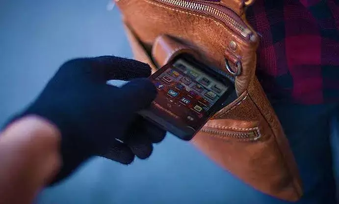 Telangana leads in stolen mobile recovery; Karnataka, AP rank next