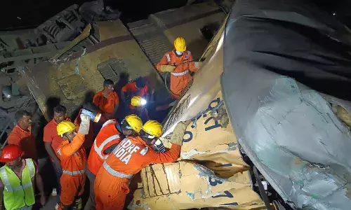 Vizianagaram: Two passenger trains collide at Kankatapalli; 9 dead, 32 injured