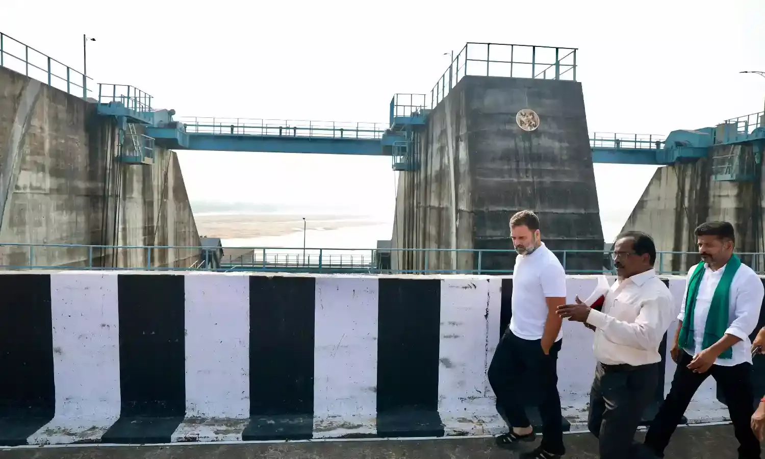 Rahul Gandhi visits Kaleshwaram project, inspects piers; promises to hold KCR accountable