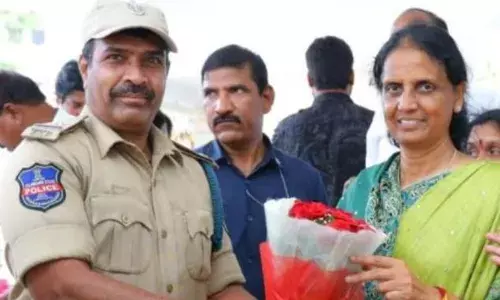 Sabitha Indra Reddy’s gunman shoots himself dead in Srinagar Colony; cops suspect financial strain