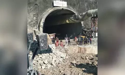 Uttarakhand: 40 workers trapped in under-construction tunnel, rescue work by NDRF