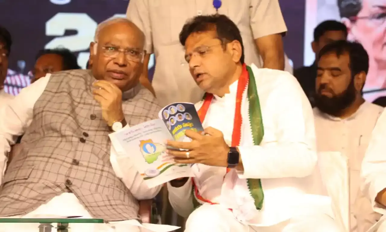 Congress manifesto woos Telangana with Praja Darbar, interest-free crop loans, gold, cash for women