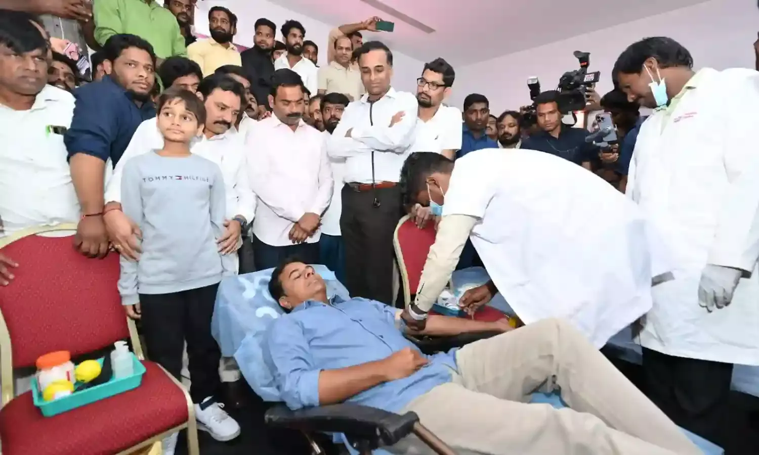 Telangana polling: KTR commemorates Deeksha Diwas during silent period; Congress seeks action