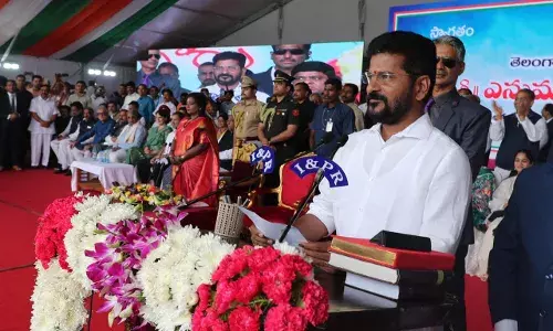 āWe will be servants, not rulersā: Revanth removes barricades at CM office, announces first Praja Darbar on Dec 8