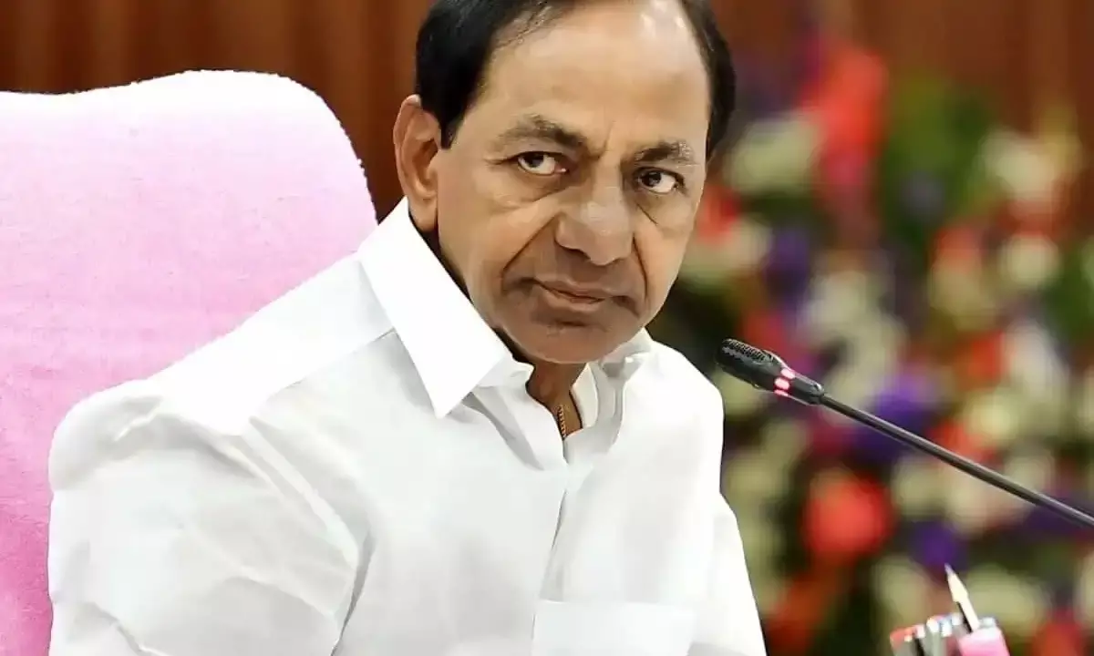 KCR injured after slipping at Erravalli farmhouse; rushed to Yashoda Hospital