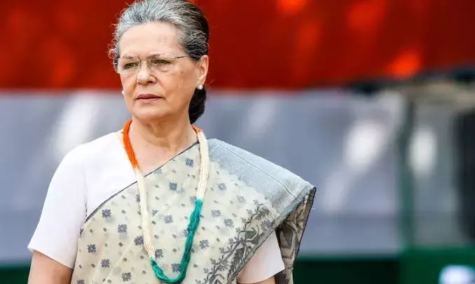 State Congress leaders request Sonia Gandhi to contest 2024 Lok Sabha polls from Telangana