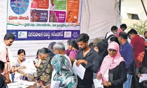 Sale of Praja Palana forms in Hyderabad: Income certificates available for Rs 1,500; Old City residents cry foul
