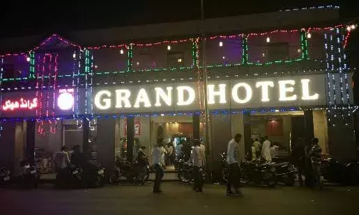 Undercooked mutton leads to fight at Grand Hotel; Abids cops book owner, staff