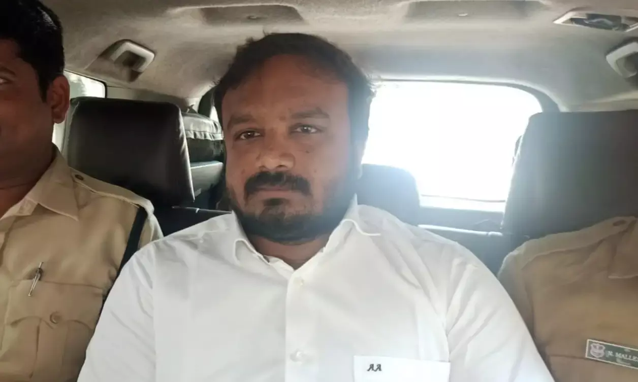 Jubilee Hills resident loses Rs 4 crores in fake mid-day meal contract scheme; one held