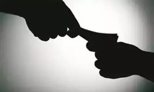 Narayanguda traffic police constable Vikas Yadav arrested for accepting Rs 5000 bribe