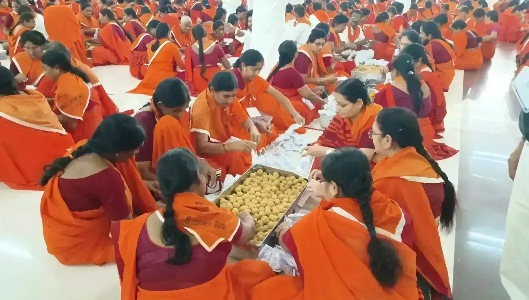 TTD dispatches 1 lakh laddus to Ayodhya for distribution to devotees