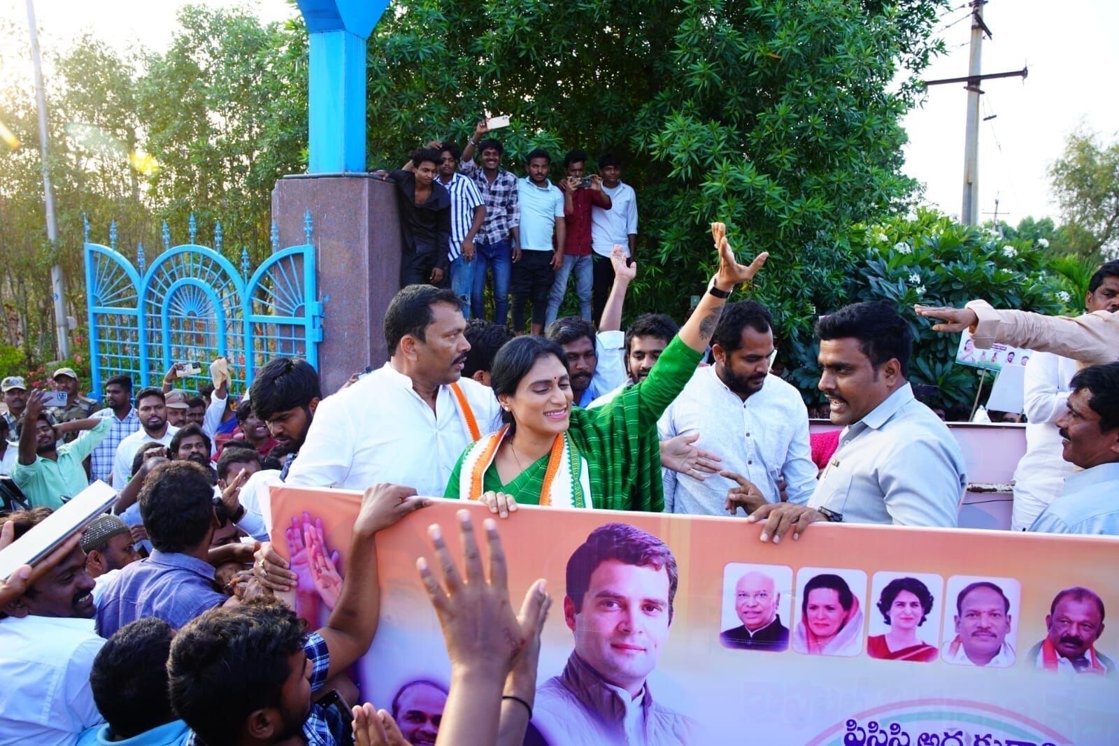 YS Sharmila Assumes Charge As APCC Chief, Lashes Out At Jagan, Naidu