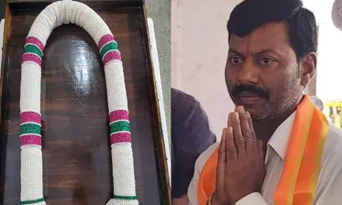 Pran Pratishtha: Hyderabadi businessman gifts Gaja Mala of pearlsĀ toĀ RamĀ Lalla