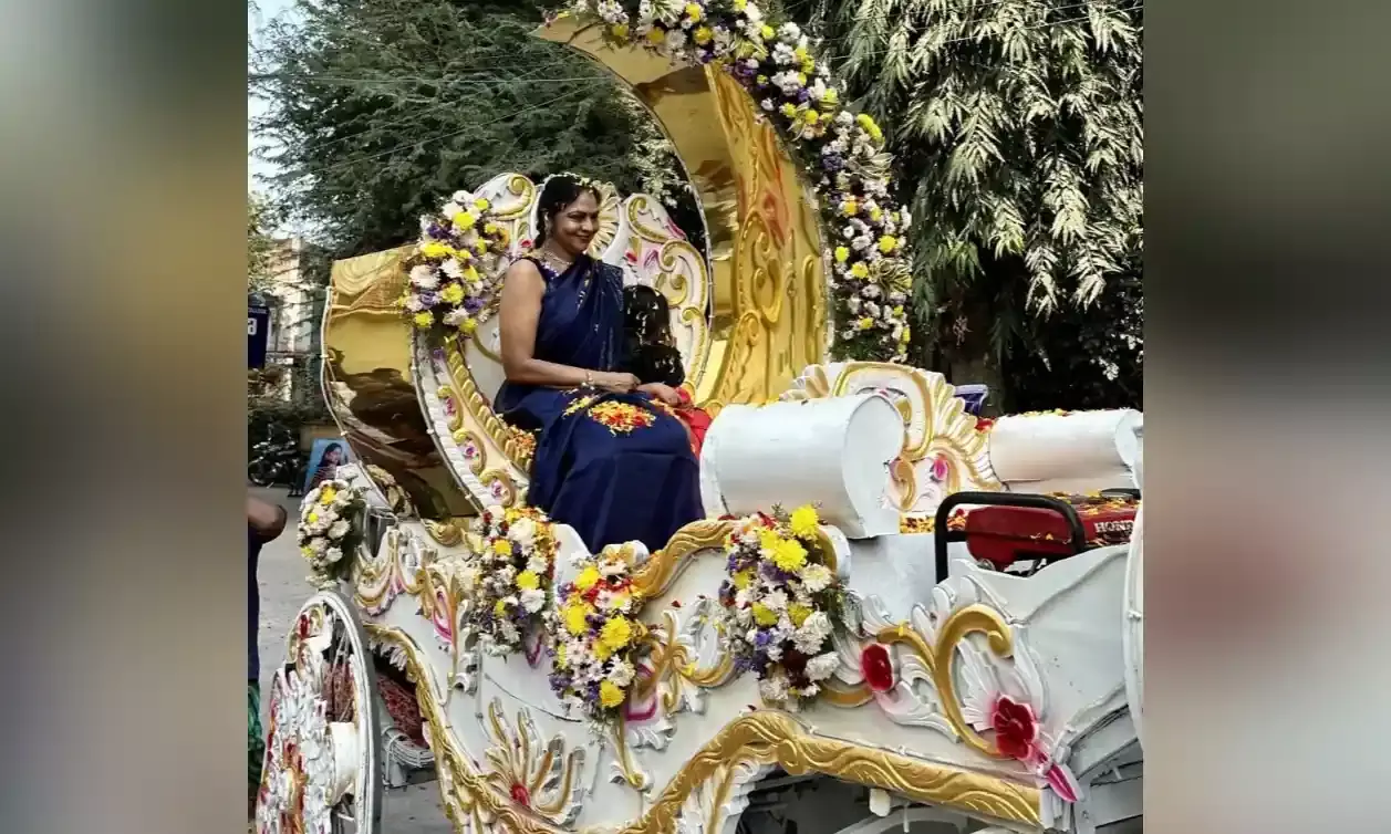 Thank you, Mam! Emotions ran high as students accord warm send-off to OMC principal Dr Shashikala Reddy