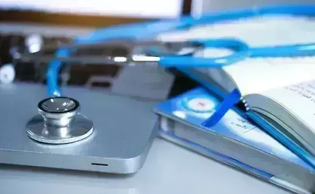 Sultan Bazaar cops nab drug dealer, two medical students with ganja