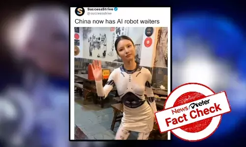 Fact Check: Does viral video show a humanoid waitress serving customers at Chinese restaurant?
