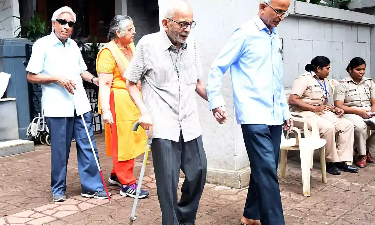 Andhra polling stations to be specially-abled person-friendly; Red Cross, NSS volunteers to help: CEO