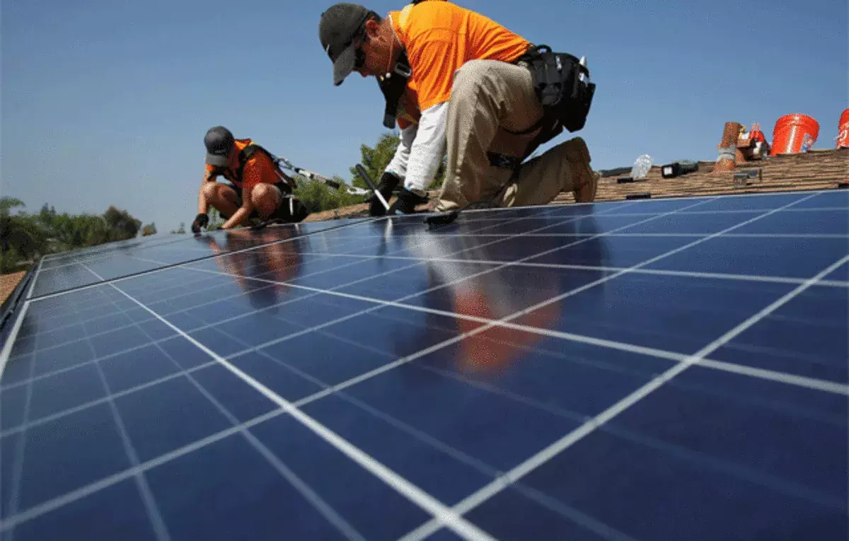 Govt tweaks rules for speedy installation of electricity connection, faster rooftop installation