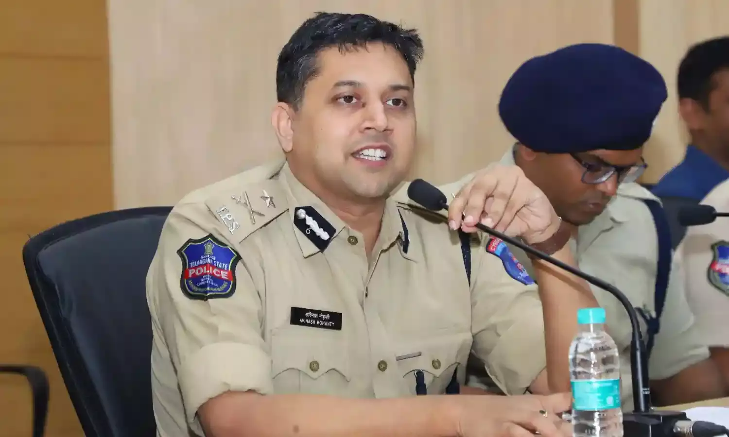 RR District: Govt officer fakes Rythu Bhima, Rythu Bandu claims, siphons Rs 2 crores; held