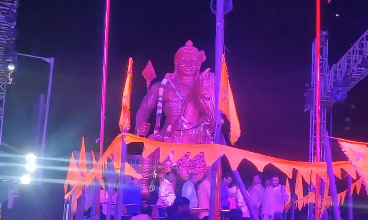 21-feet statue of Rajput king Maharana Pratap unveiled at Begum Bazar