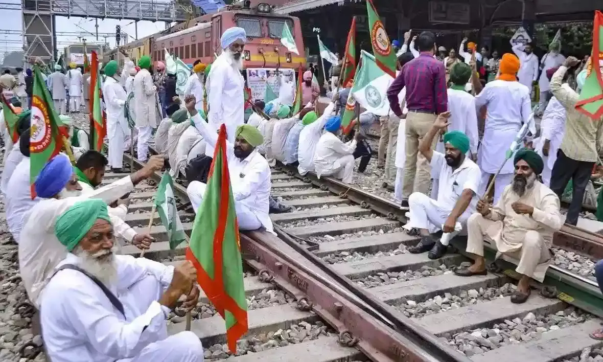 Rail roko protest: Farmers squat on rail tracks in Punjab