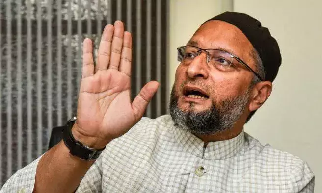 Owaisi dismisses clarification about CAA as a lie; pitches for refugee law