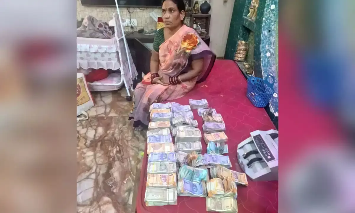 Notorious ganja peddler Neetu Bai held in Nanakramguda