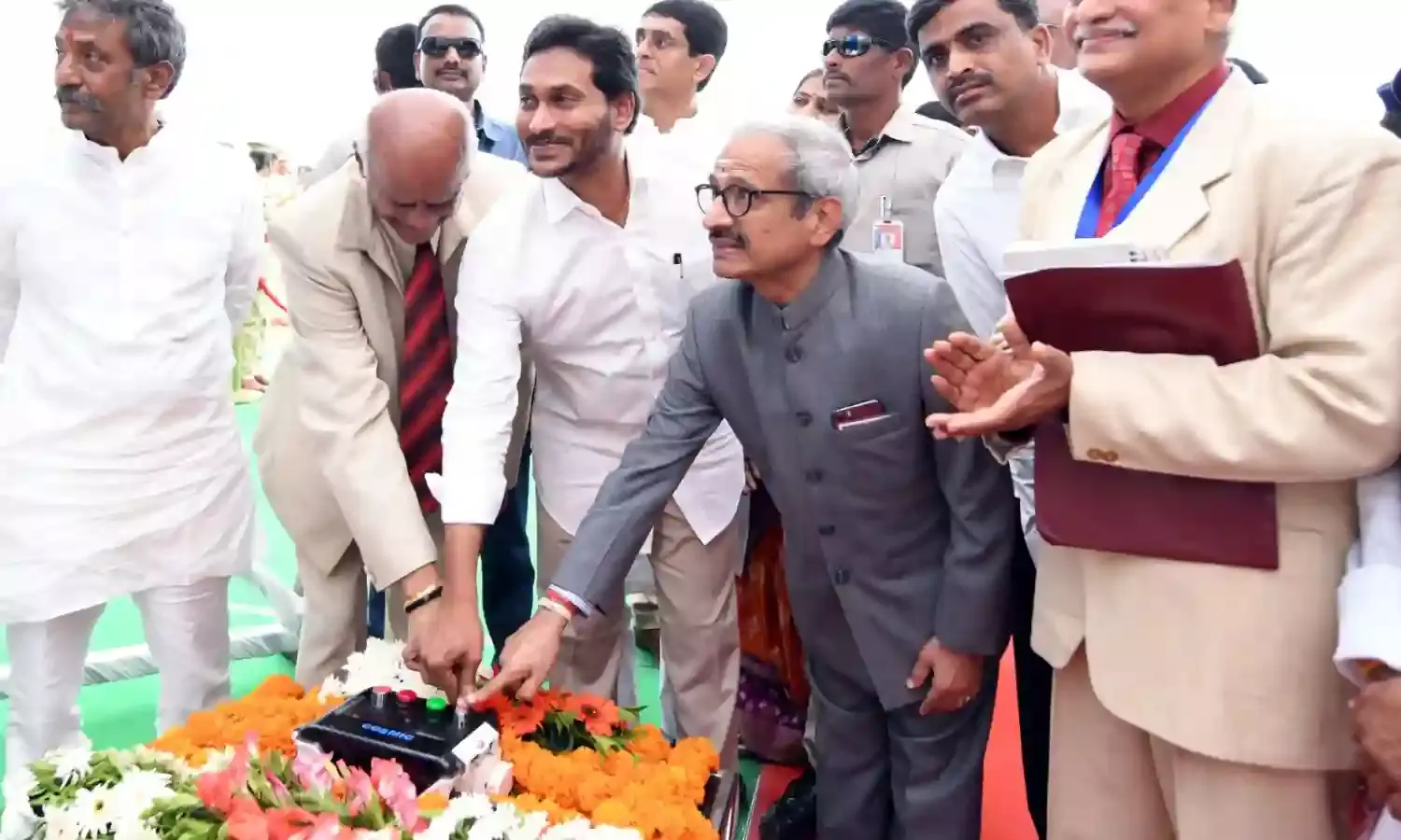 Jagan lays stone for National Law University in Kurnool