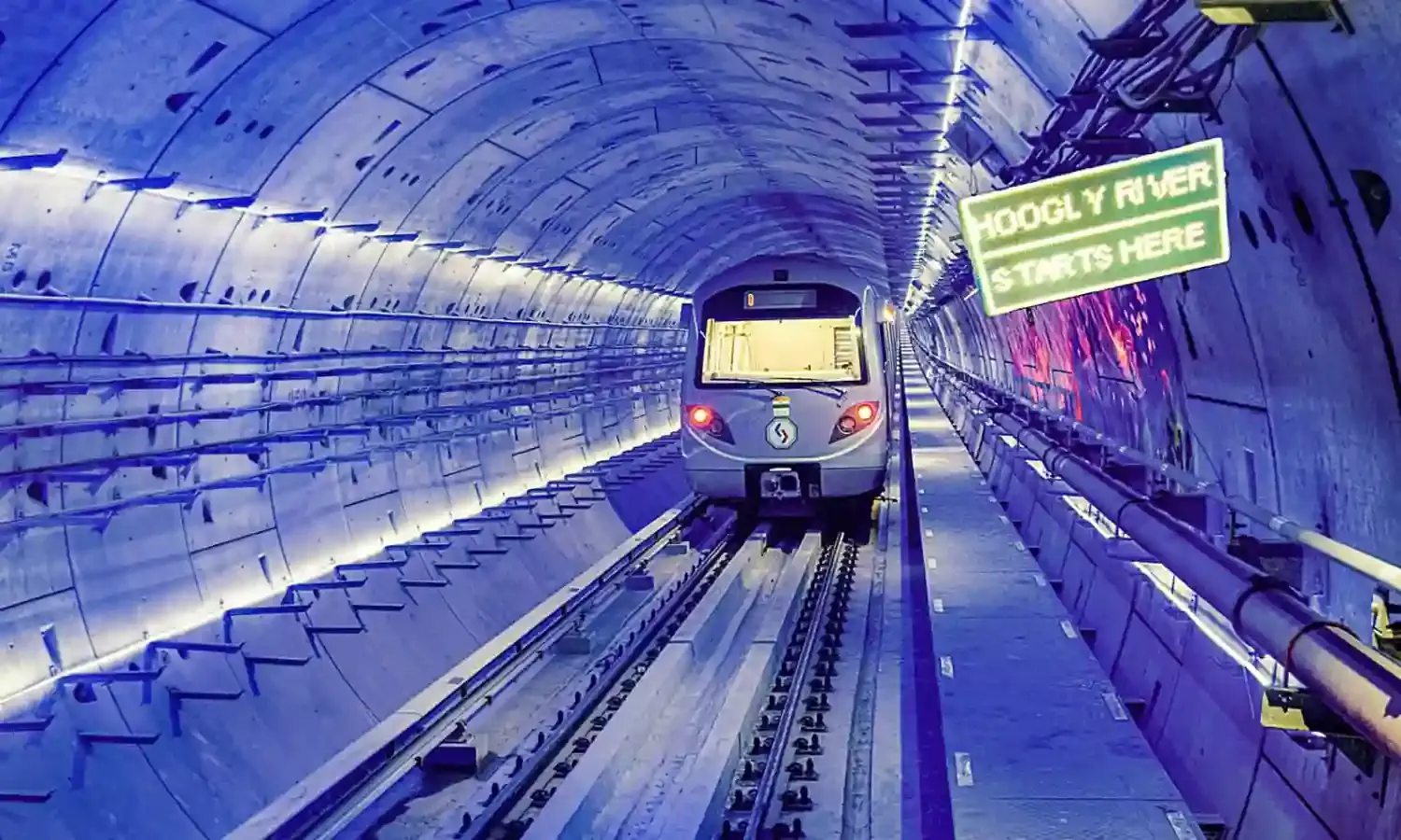 Commercial services of countrys first underwater metro train commences