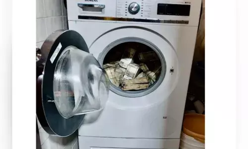 Money ālaunderingā: ED raid Capricornian shipping, finds Rs 2.5 Cr inside washing machine