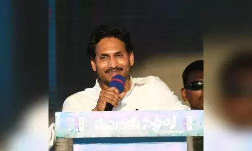 Memantha Siddham: Jagan promises to restore volunteer system in second term