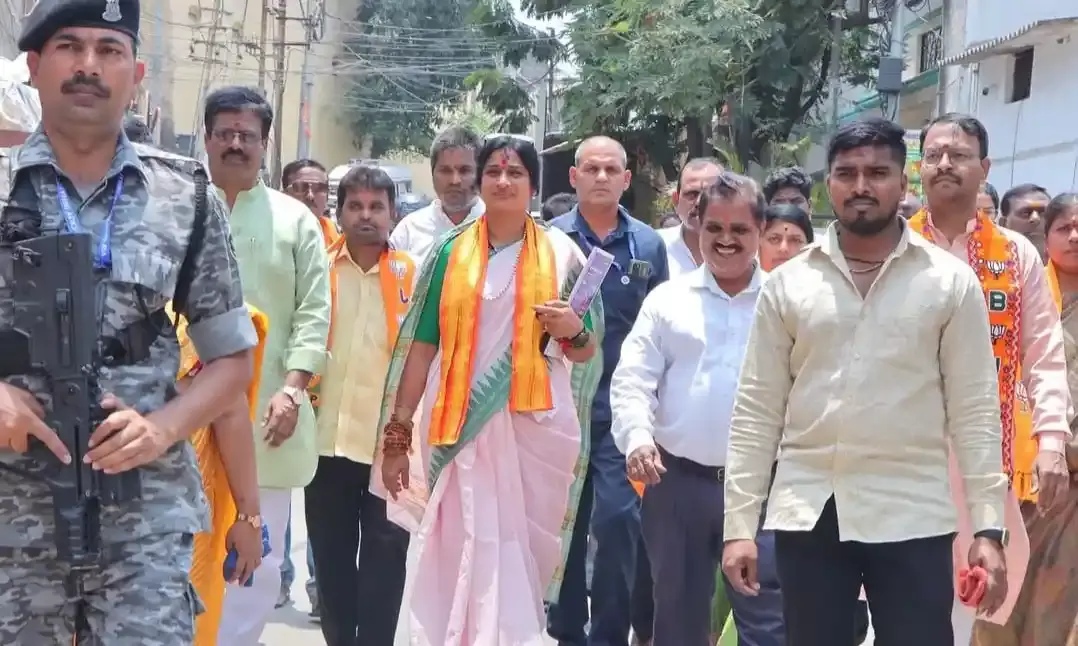 LS polls: BJP candidate from Hyderabad Madhavi Latha gets Y-plus security
