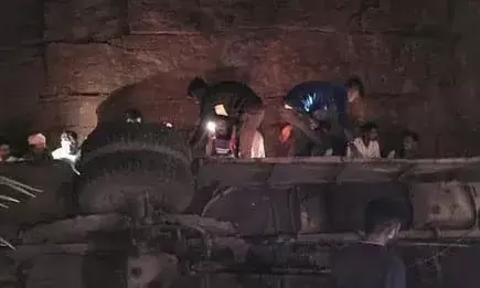 Chhattisgarh: Bus ferrying workers falls into soil mine pit in Durg, 15 killed