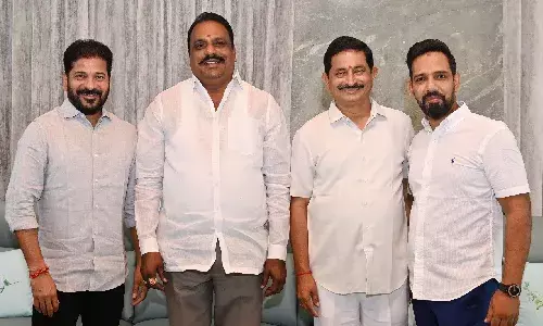 BRS MLA Prakash Goud meets CM Revanth, set to joinĀ Congress