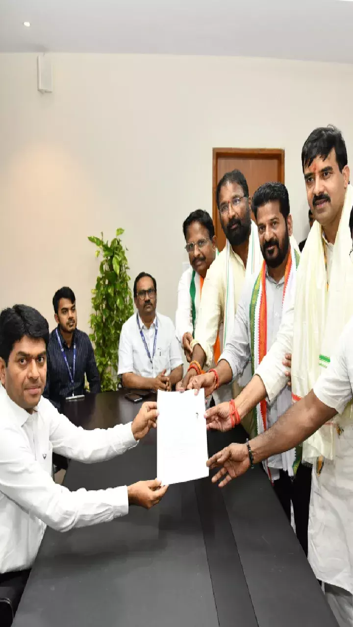 CM Revanth Reddy with Mahabubnagar candidate