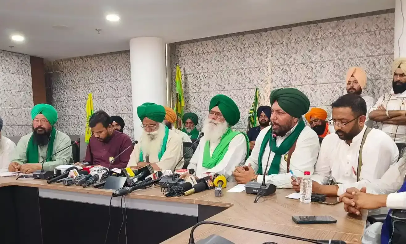 Kisan Andolan: Farmers accuse BJP leaders of dodging proposed open debate