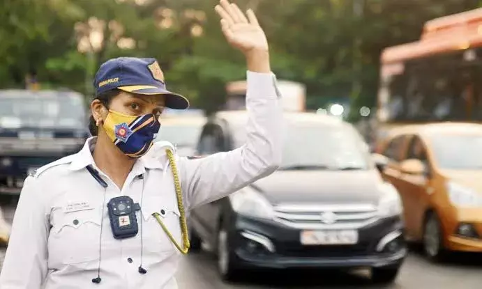 83% women drivers want more women traffic personnel, says Park+ survey