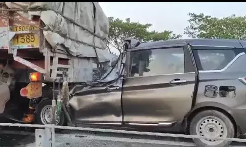 Six killed in road accident in Telangana