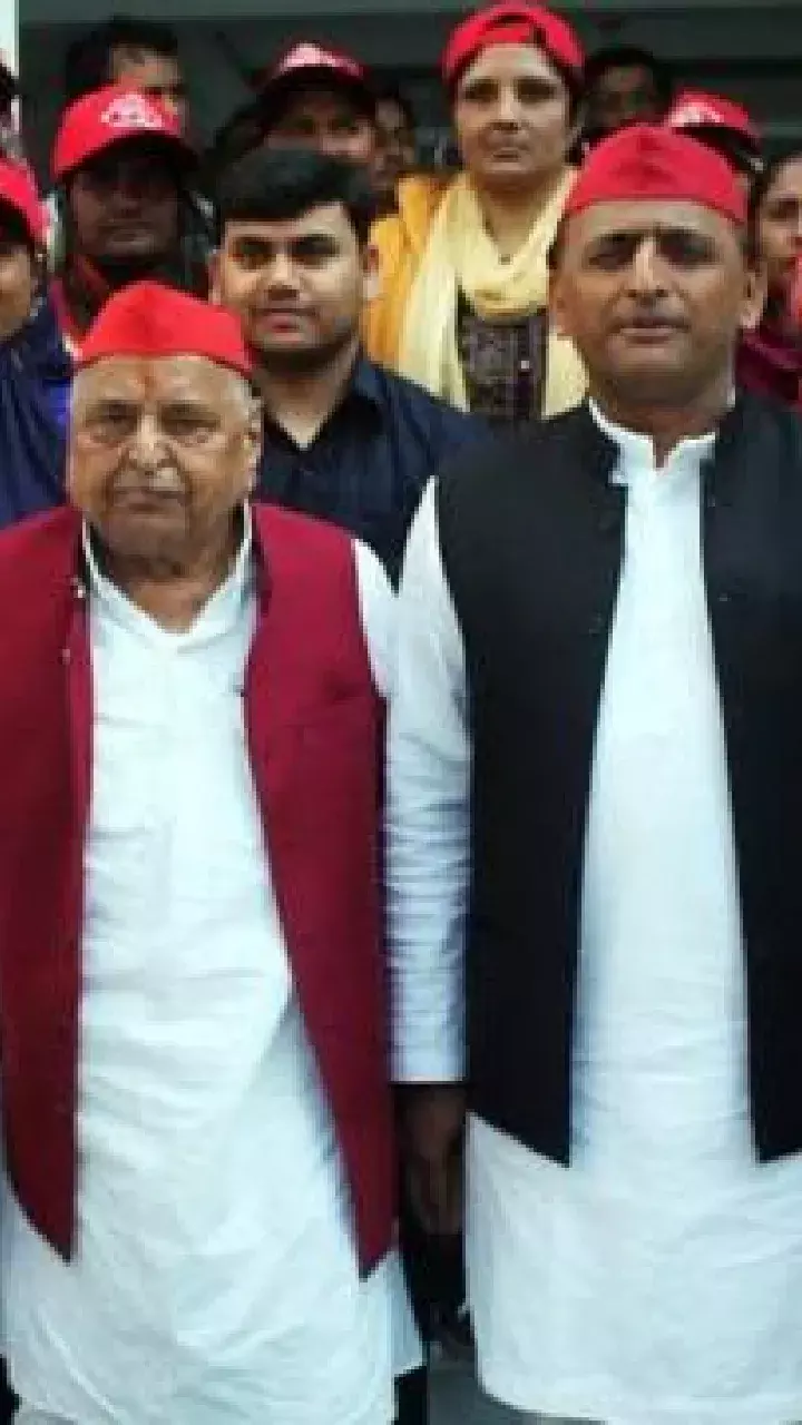 BJP scared of Mulayam Singh Yadavs family
